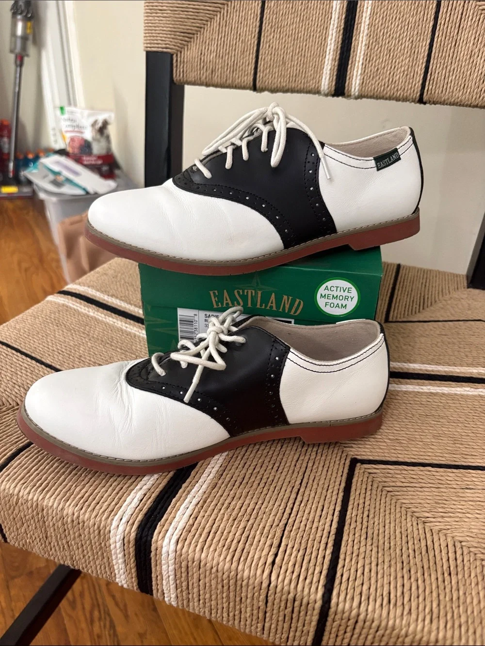 Eastland Black and White Two-Tone Saddle Oxfords - Picture 2 of 4